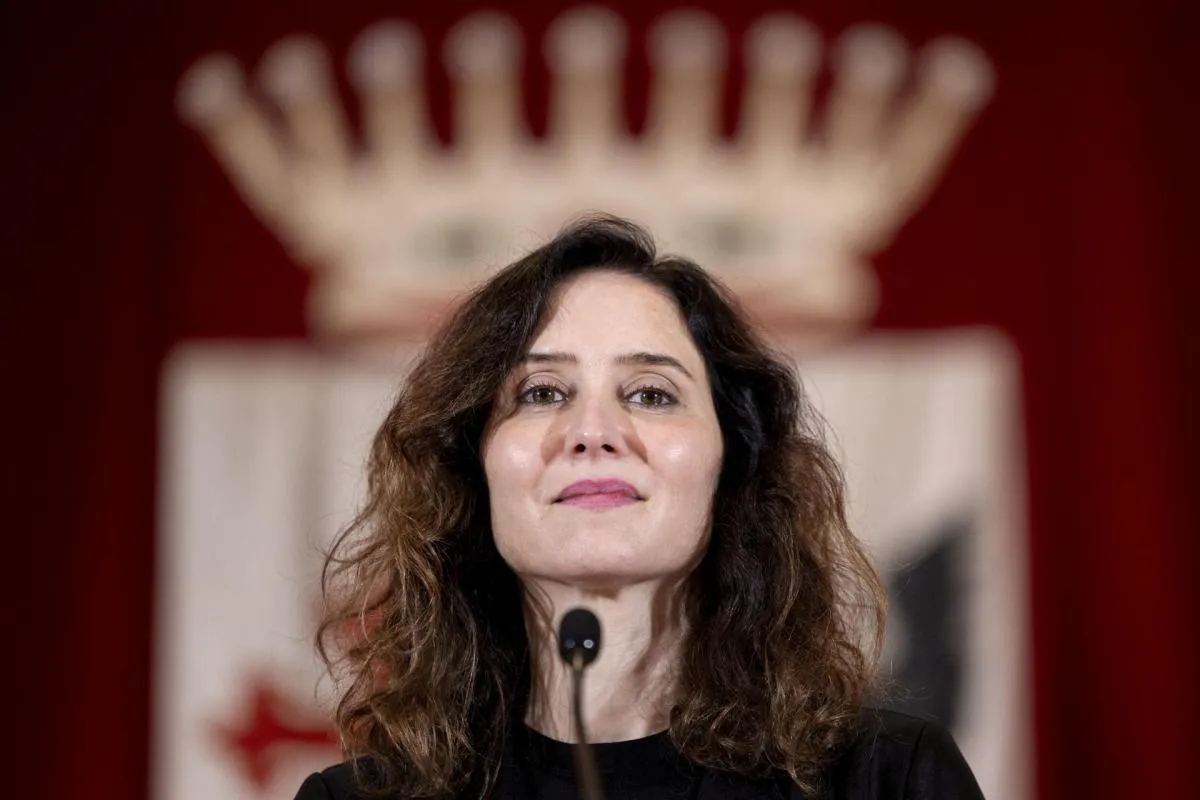 la-presidenta-de-la-comunidad-de-madrid-isabel-diaz-ayuso-en-rueda-de-prensa-tras-la-reunion-del-consejo-de-gobierno-celebrada-este-miercoles-en-alcobendas