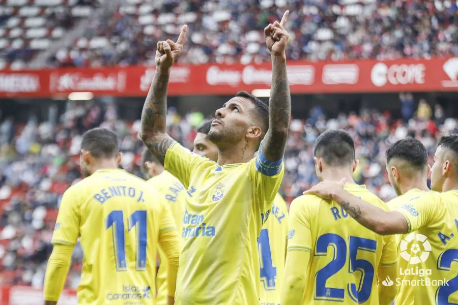 Jonathan-Viera-Sporting1