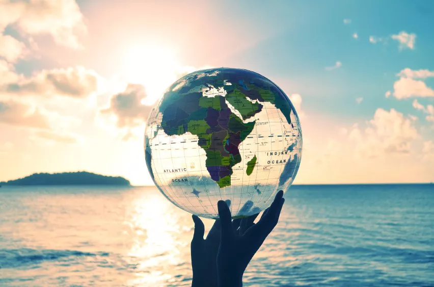 El-desarrollo-y-la-revolucion-tecnologica-en-africa-001