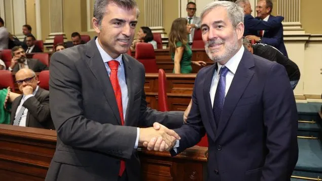 europapress_5326831_presidente_partido_popular_pp_canarias_manuel_dominguez_saluda_candidato-635x358